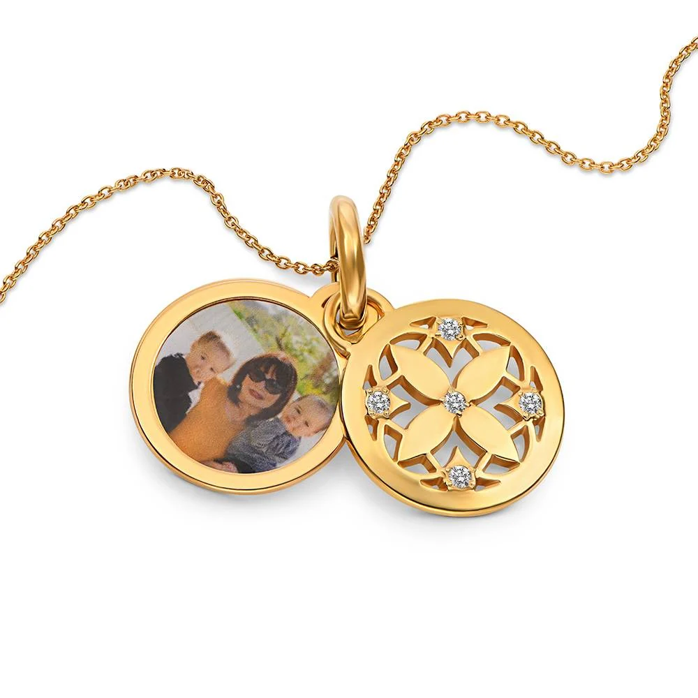 Floret Photo Pendant Necklace in 18K Gold Vermeil with 0.15CT Diamonds - Image 3